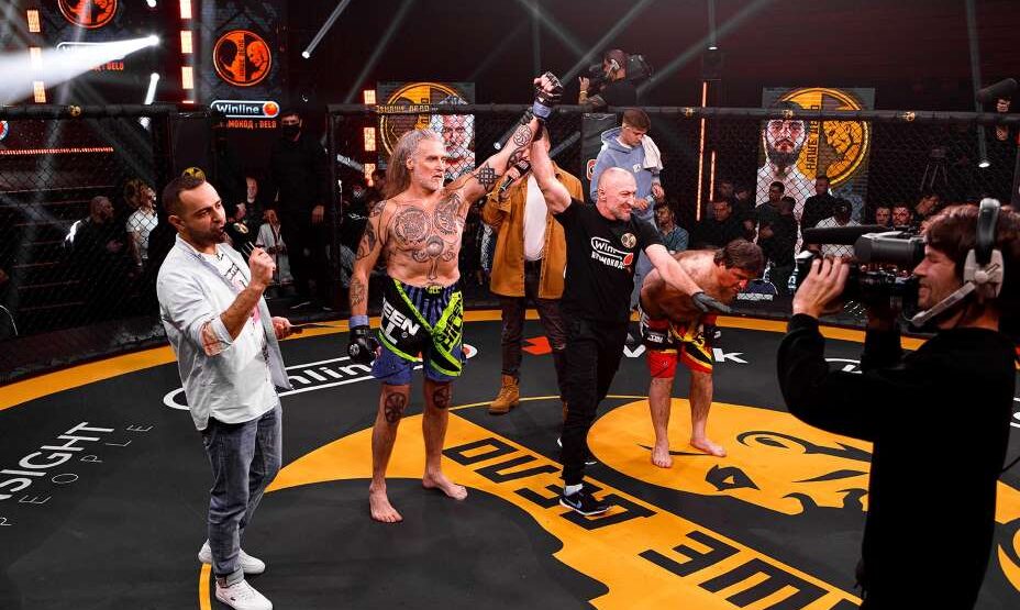 Никита Джигурда празднует победу