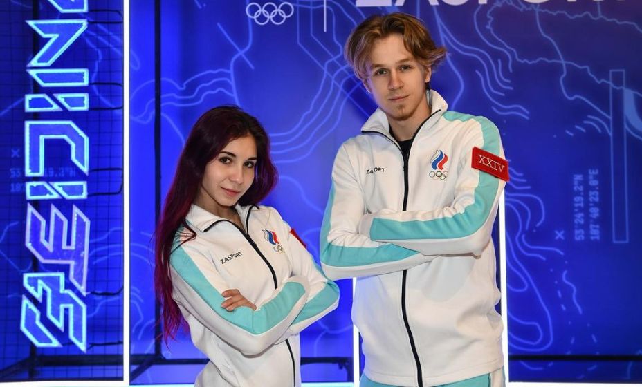 Дэвис и Смолкин получили комплект олимпийской формы от Zasport. 
Фото: Соцсети Дианы Дэвис 