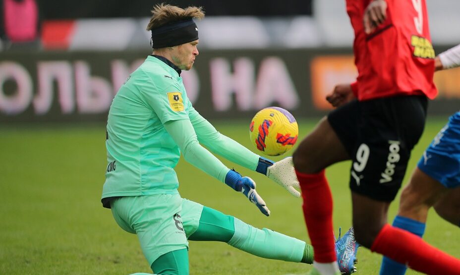 Денис Адамов