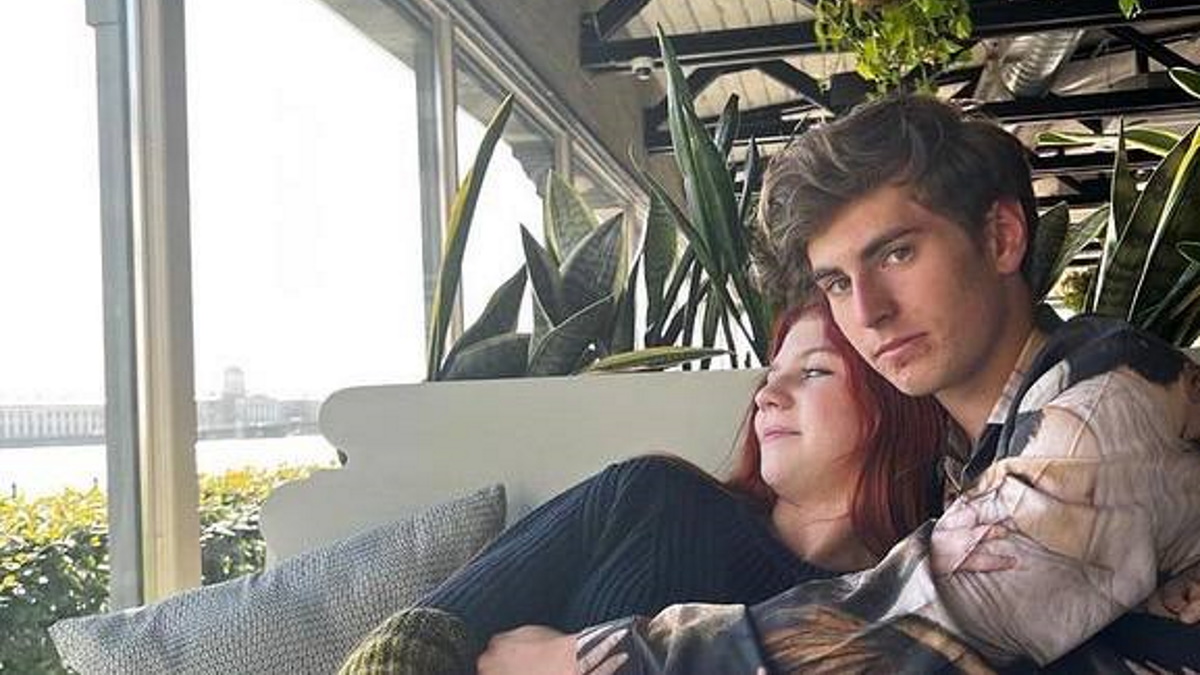 Марк Кондратюк и Александра Трусова проводили отпуск в Дубаи, а теперь - в Петербурге. Фото: личные соцсети фигуристки Александры Трусовой.