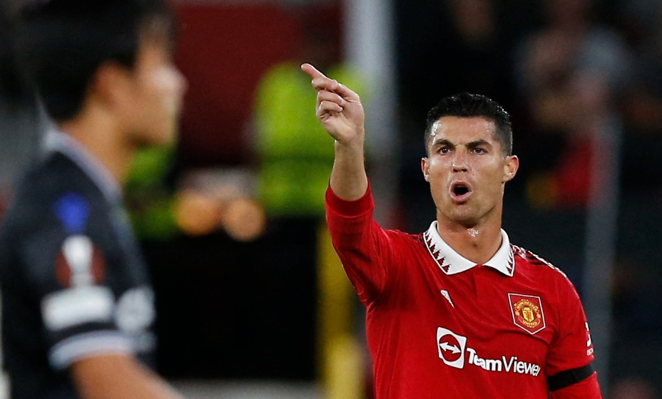 Криштиану Роналду указывает путь к победе.
Фото: Reuters