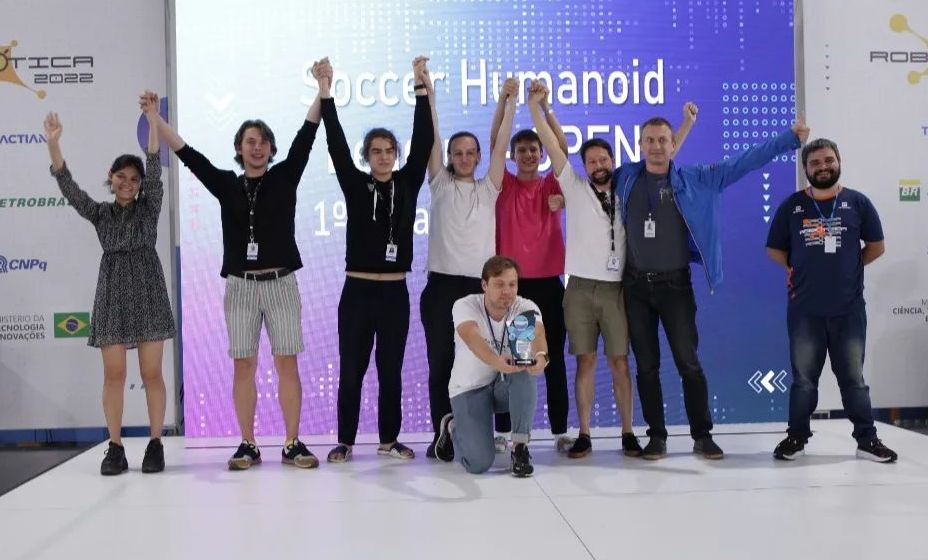 Российские роботы стали победителями открытого чемпионата Бразилии по футболу. Фото: официальный сайт МФТИ