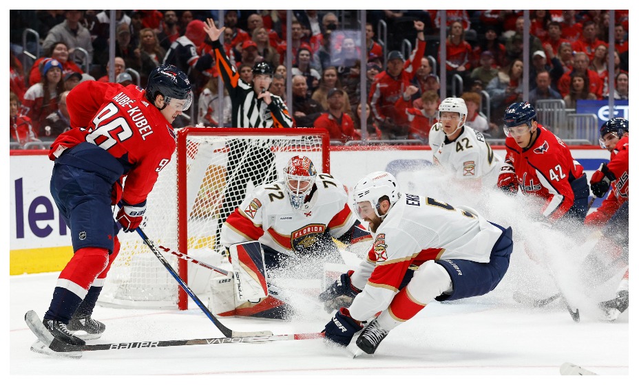 Сергей Бобровский сделал все, чтобы оставить свои владения в неприкосновенности. Фото: Reuters