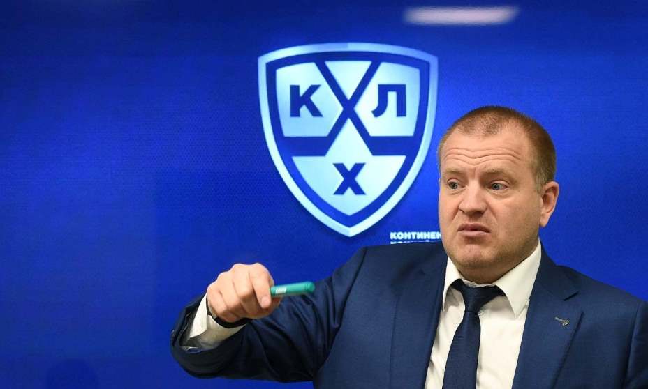 Главный арбитр Континентальной хоккейной лиги Алексей Анисимов. Фото: Соцсети КХЛ