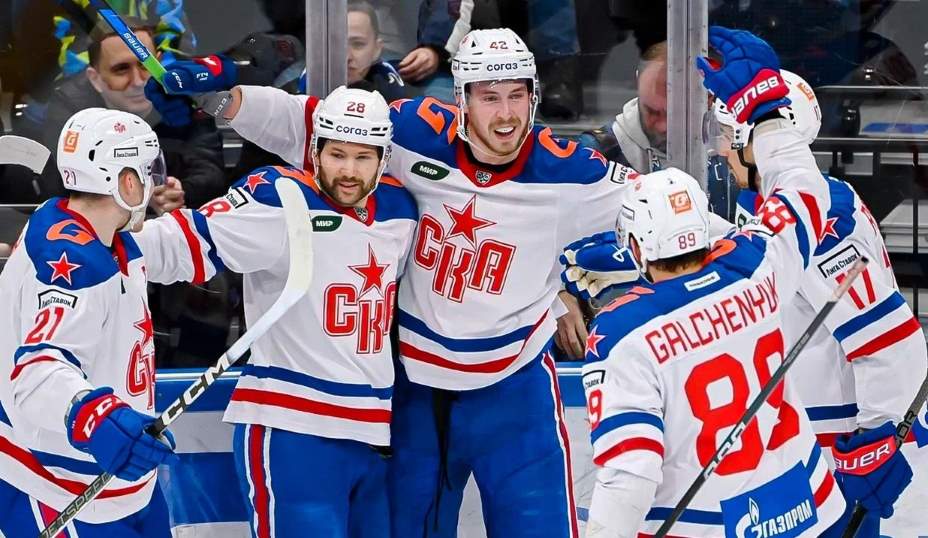 СКА празднует победу над московским «Динамо». Фото: ВК ХК СКА