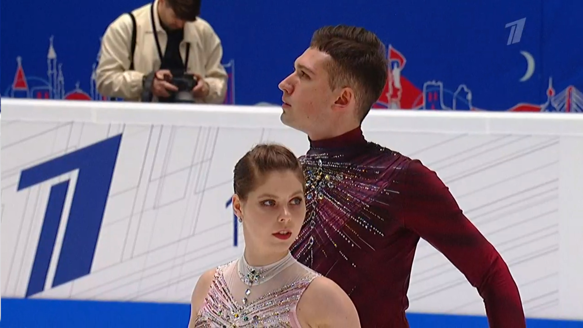 Анастасия Мишина и Александр Галлямов. Фото: стоп-кадр прямого эфира Первого канала