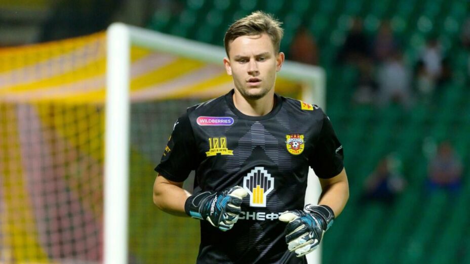 Вратарь Никита Кокарев уйдет в «Химки». Фото: ФК «Арсенал» 