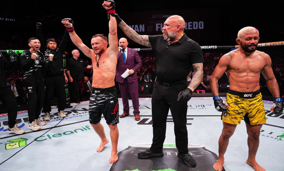 Петр Ян одержал победу единогласным решением судей над Дейвисоном Фигейредо. Фото: UFC