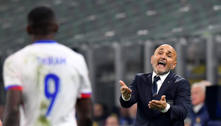 Лучано Спаллетти призывает своих футболистов не жалеть себя. Фото: Reuters