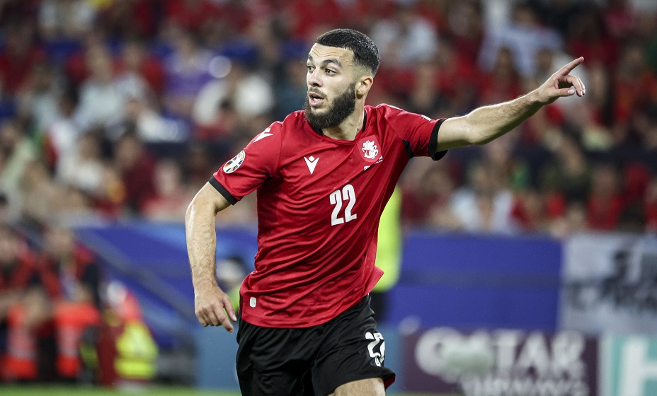 Нападающий «Лиона» Микаутадзе подвергся вооруженному ограблению. Фото: Global Look Press