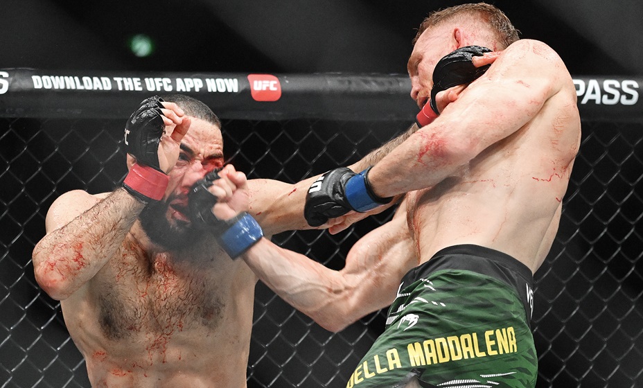 Судьи назвали Маддалену победителем боя с Мухаммадом за титул чемпиона UFC. Фото: Global Look Press