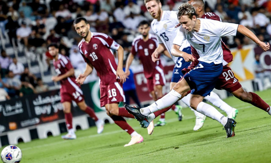 Пока международный уровень Алексея Батракова можно оценить только в товарищеских матчах сборной. Фото: РФС