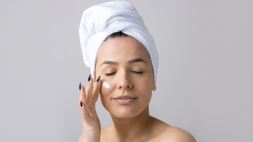 10 лучших гелей от прыщей на лице 2025 года