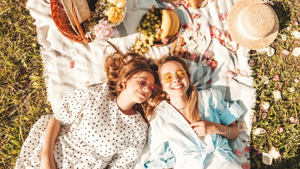 Тренды лета 2025 года: обзор женской и мужской моды