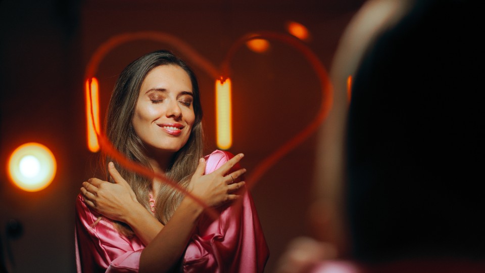 75 лучших аффирмаций для женщин в 2025 году