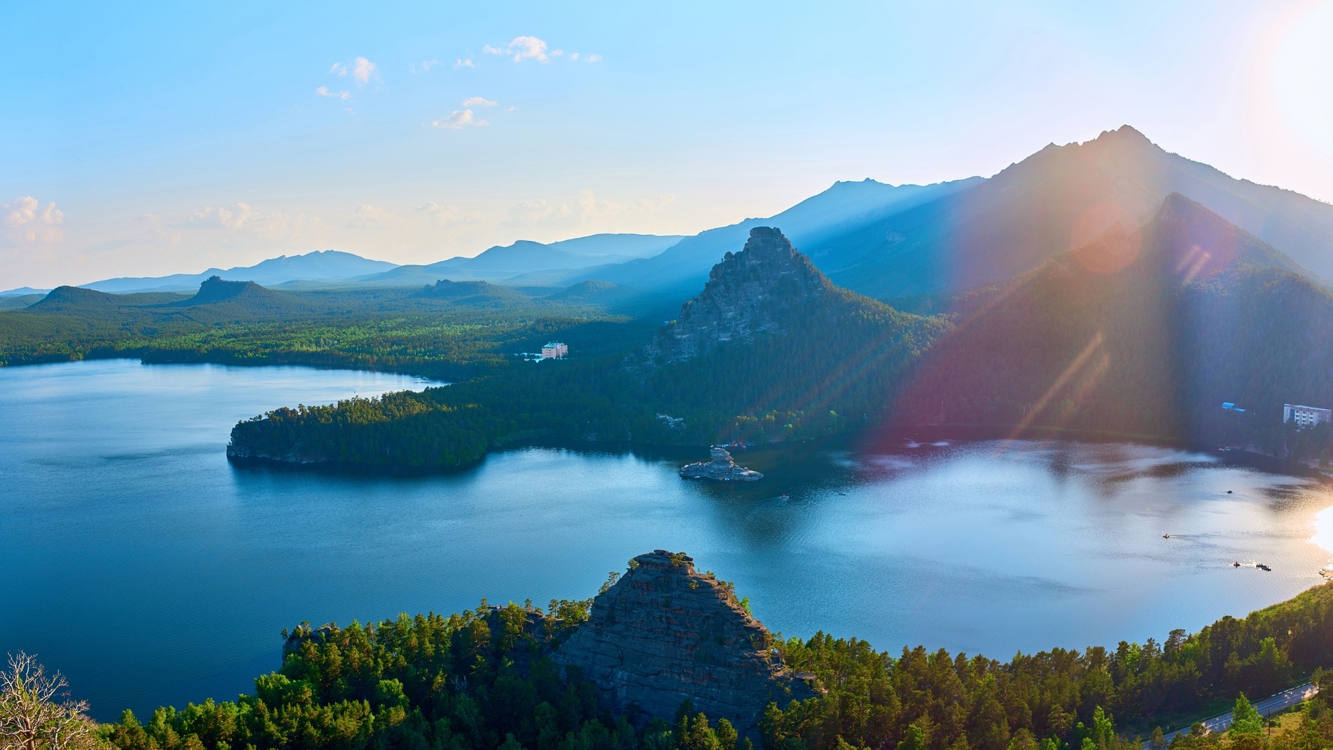 Панорама озера Бурабай на закате, Казахстан.